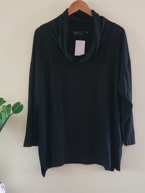 CYRUS BNWT PLUS Cowl Neck Long Sleeve Tunic - Black 2X